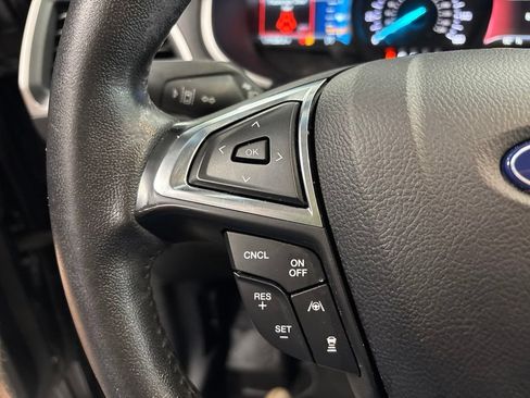 Used 2020 Ford Edge SEL AWD/4WD image 18