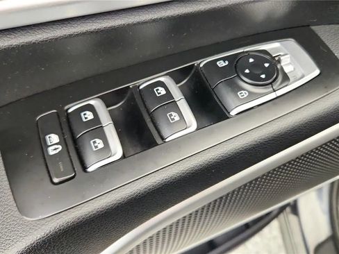 Used 2020 Kia Telluride S AWD/4WD image 32