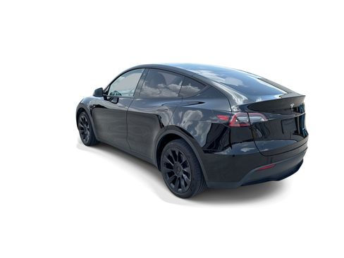Certified 2023 Tesla Model Y AWD image 4