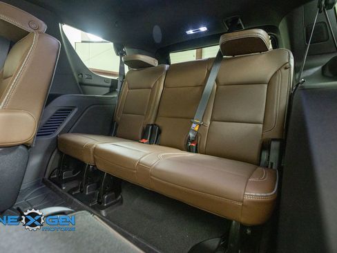 Used 2023 Chevrolet Tahoe High Country AWD/4WD image 30