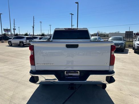 Used 2021 Chevrolet Silverado 2500 LT w/ Z71 Off-Road Package image 6