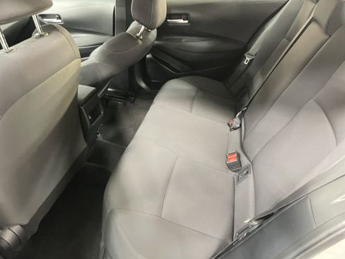 Used 2021 Toyota Corolla LE image 32