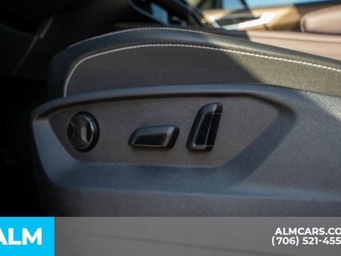 Used 2025 Volkswagen Atlas SE image 28