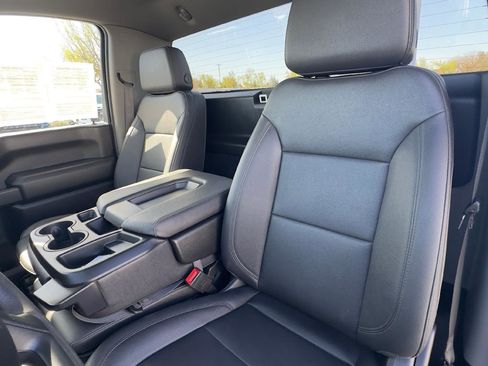 Used 2025 Chevrolet Silverado 2500 W/T w/ WT Convenience Package image 10