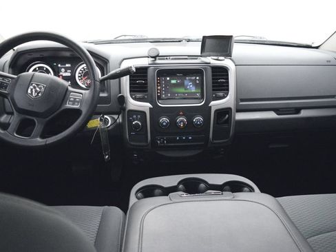 Used 2016 RAM 2500 SLT AWD/4WD image 17