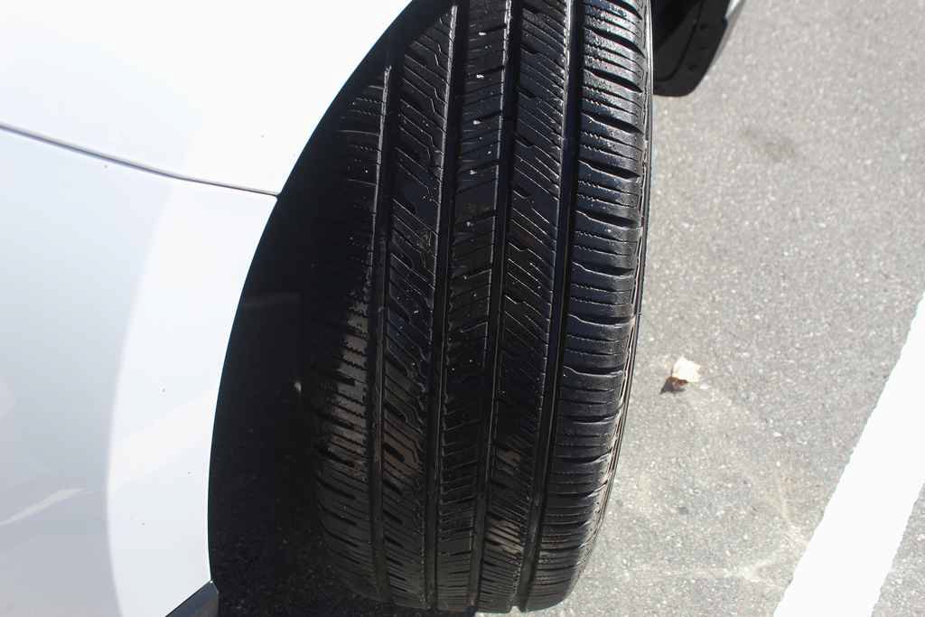 Used 2017 GMC Acadia Limited SLT AWD/4WD image 34
