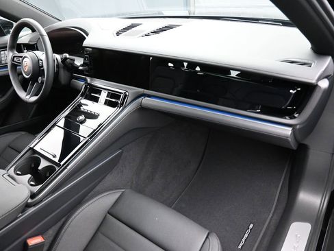 New 2026 Porsche Panamera image 31