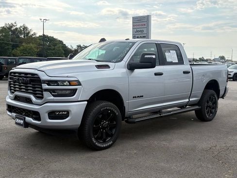 Used 2026 RAM 2500 Big Horn AWD/4WD image 3