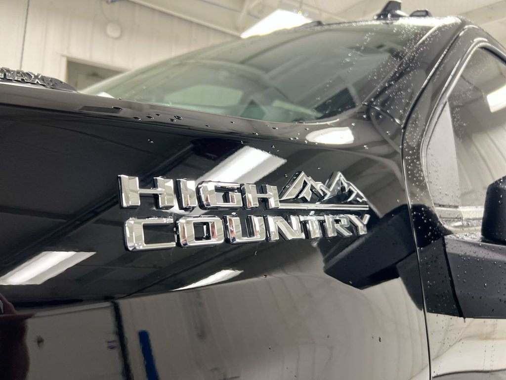 Used 2026 Chevrolet Silverado 2500 High Country w/ High Country Premium Package AWD/4WD image 27