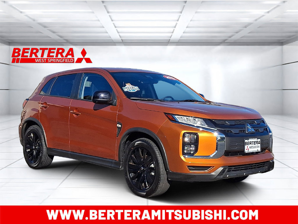 Used 2025 Mitsubishi Outlander Sport LE AWD/4WD image 1