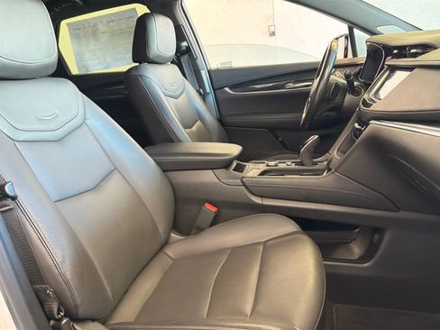 Used 2021 Cadillac XT5 Premium Luxury image 27