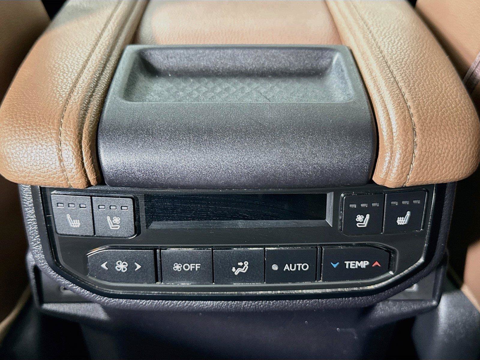 Used 2026 Toyota Grand Highlander AWD image 37
