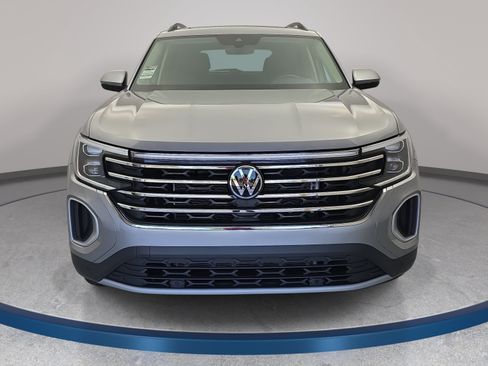 Certified 2025 Volkswagen Atlas SE AWD/4WD image 2