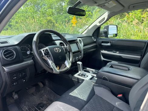 Used 2014 Toyota Tundra SR5 w/ TRD Off Road Package AWD/4WD image 9