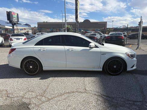 Used 2014 Mercedes-Benz CLA 250 4MATIC image 5