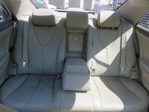 Used 2007 Toyota Camry XLE FWD image 21