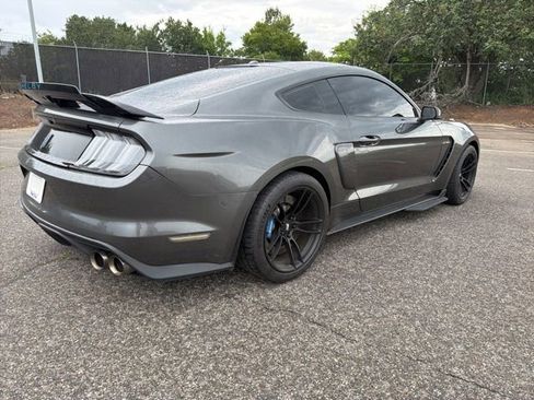 Used 2016 Ford Mustang Shelby GT350 w/ Technology Package RWD image 3