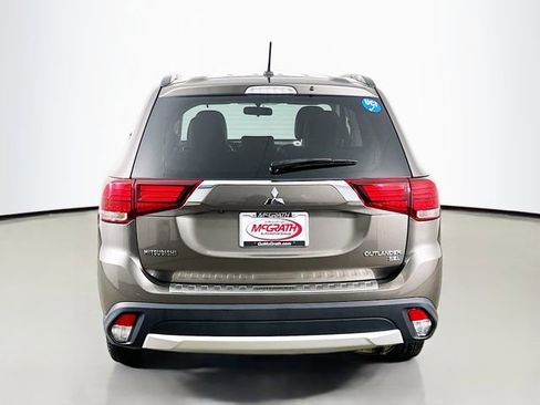 Used 2016 Mitsubishi Outlander SEL image 20