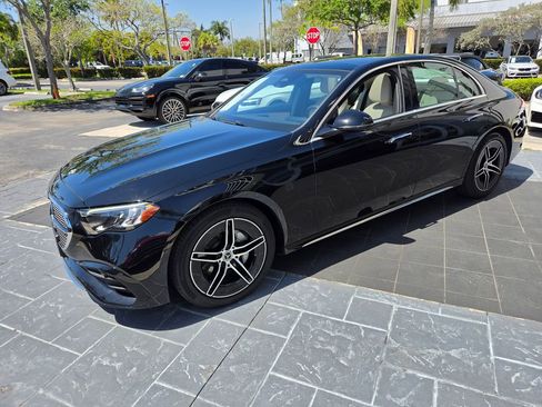 Used 2025 Mercedes-Benz E 350 Sedan image 11