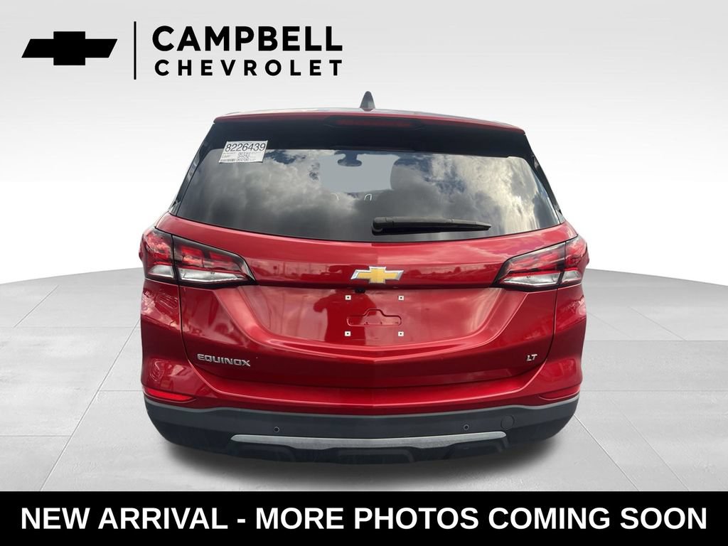 Used 2024 Chevrolet Equinox LT w/ LPO, Floor Liner Package FWD image 4