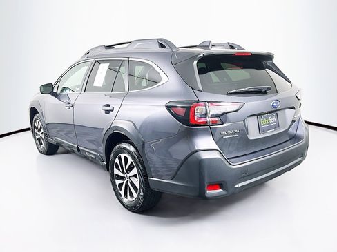 Used 2025 Subaru Outback Premium image 5