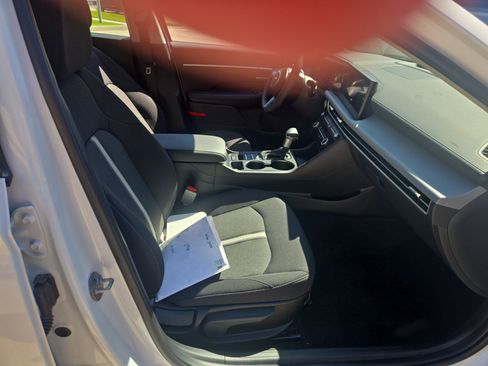 Certified 2025 Hyundai Sonata SE FWD image 18