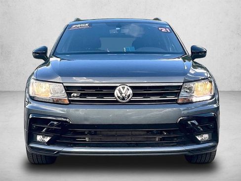 Used 2021 Volkswagen Tiguan SE R-Line FWD image 3