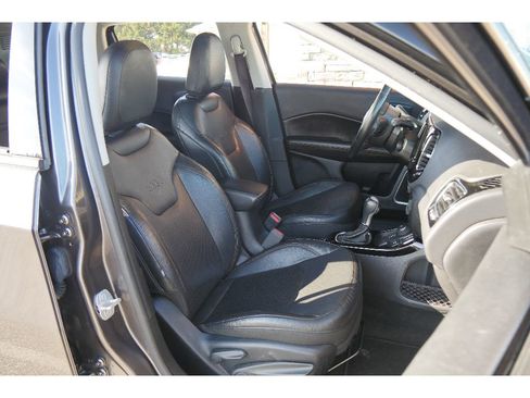 Used 2018 Jeep Compass Limited w/ Navigation Group image 15