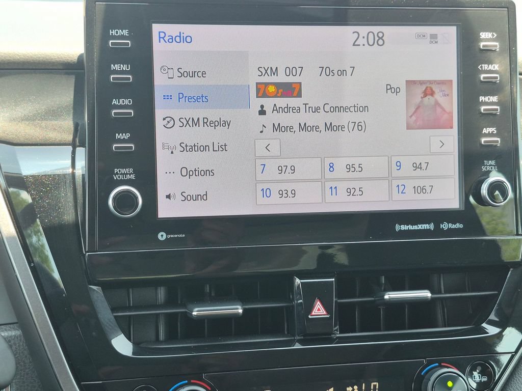 Used 2022 Toyota Camry XSE FWD image 21