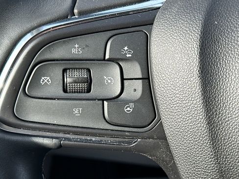 Used 2022 Buick Encore GX Preferred w/ Cold Weather Comfort Package image 36