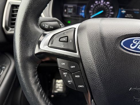 Used 2024 Ford Edge SEL AWD/4WD image 15