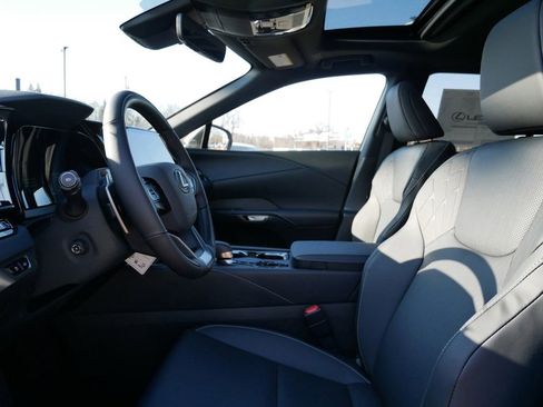 New 2026 Lexus RX 450h AWD image 8