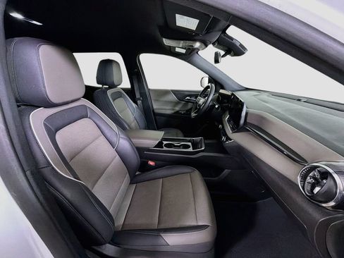 Used 2025 Chevrolet Equinox LT w/ Convenience Package II FWD image 31