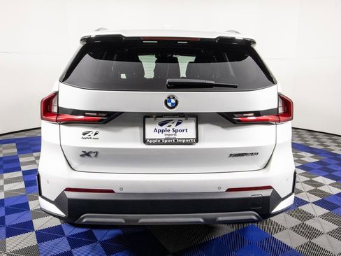 Used 2023 BMW X1 xDrive28i image 6