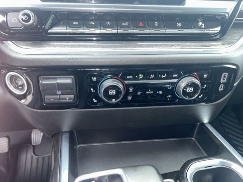 Used 2023 Chevrolet Silverado 1500 LTZ image 16