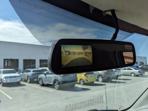 Used 2019 Chevrolet Express 2500 RWD image 31
