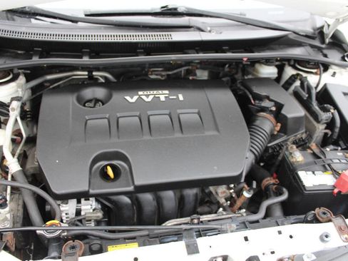 Used 2010 Toyota Corolla image 16