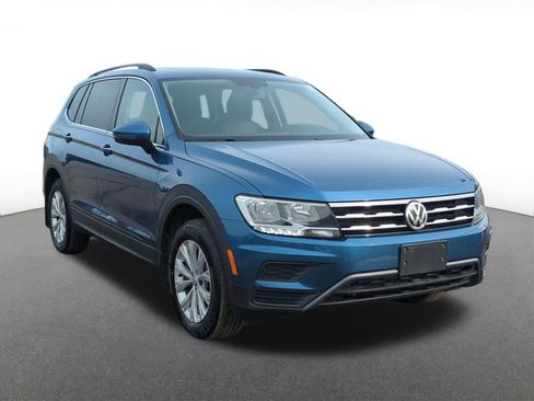 Used 2019 Volkswagen Tiguan SE w/ Panoramic Sunroof Package image 8