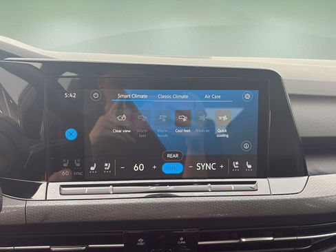 Used 2022 Volkswagen GTI Autobahn FWD image 38