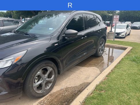 Used 2023 Ford Escape ST-Line w/ Tech Pack #1 FWD image 2