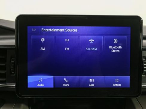 Used 2023 Ford Explorer XLT w/ Equipment Group 202A AWD/4WD image 22