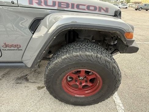 Used 2021 Jeep Gladiator Rubicon AWD/4WD image 3