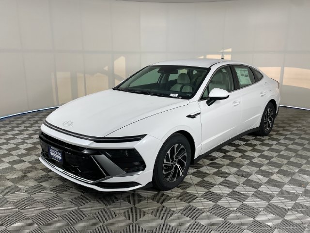 New 2026 Hyundai Sonata Blue FWD image 1
