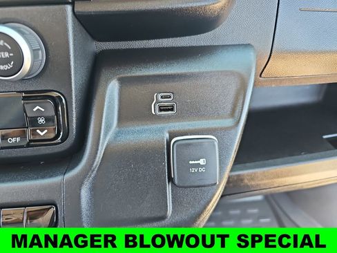 Used 2023 RAM ProMaster 2500 FWD image 24