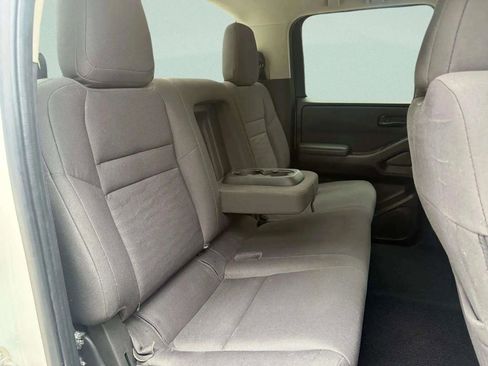 Used 2022 Nissan Frontier S w/ Technology Package image 12