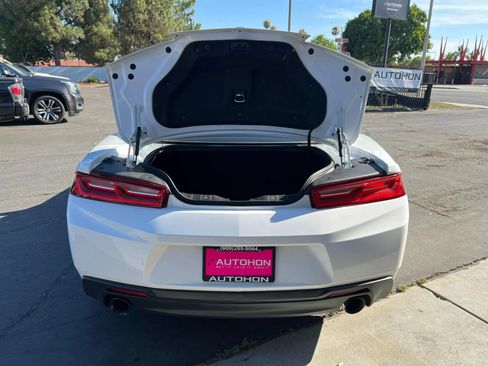 Used 2018 Chevrolet Camaro LT RWD image 26