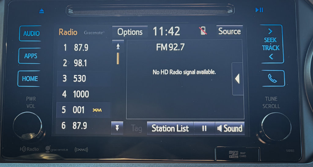 Used 2018 Toyota Tacoma TRD Off-Road AWD/4WD image 17