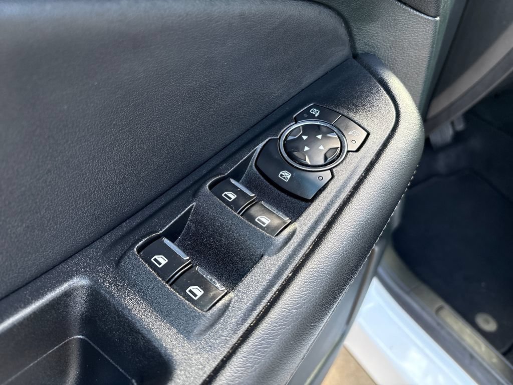 Used 2024 Ford Edge SEL AWD/4WD image 15