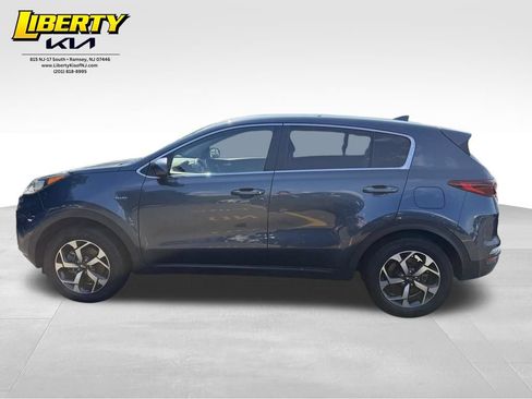 Used 2022 Kia Sportage LX AWD/4WD image 4