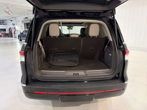 Used 2022 Lincoln Navigator Reserve image 29